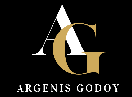 cropped-Logo-iniciales-de-nombre-tipografico-elegante-negro-y-dorado.png